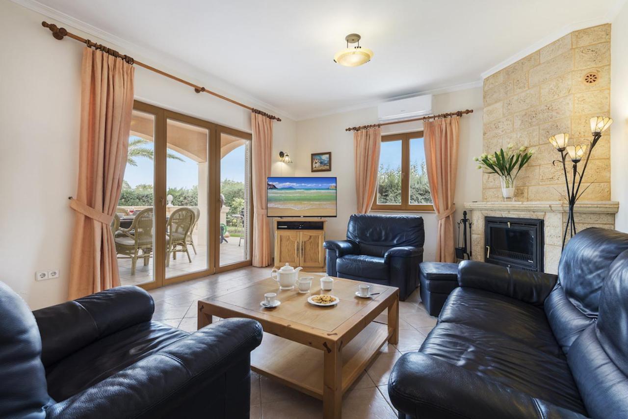 Villa Lago Villa *